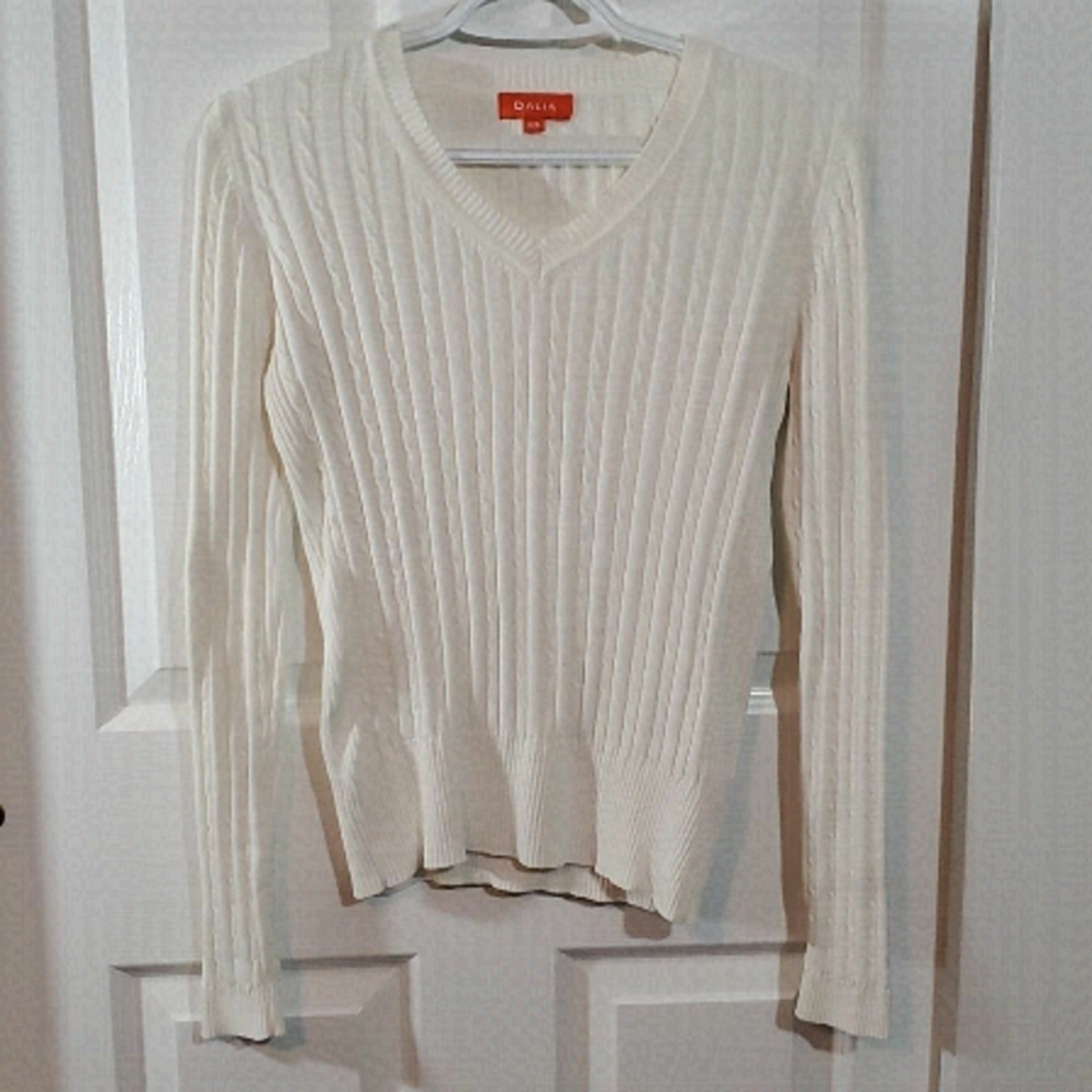 Dalia Cream V-Neck Sweater
